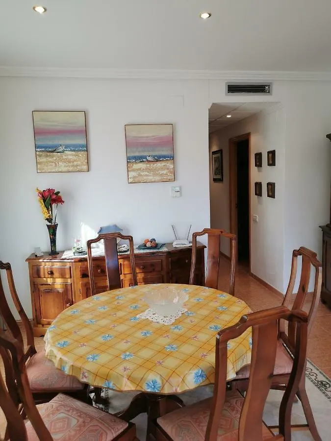 Konukevi Hostal Residencia Celma Sant Carlos de la Ràpita